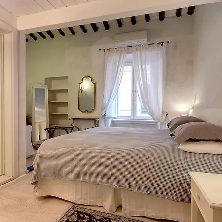 בית הארחה Lm Spagna 4*